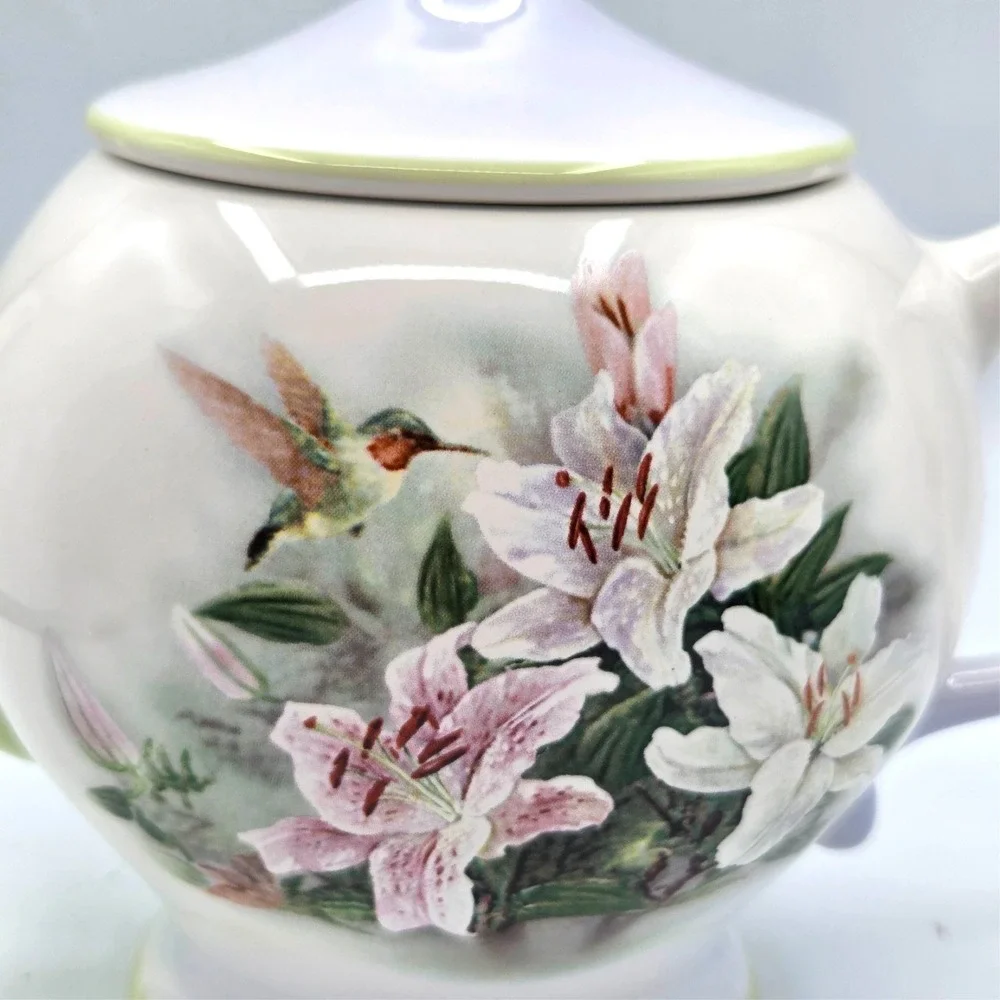 Teleflora Hummingbird and Lillies Teapot By Lena Liu Porcelain Tea Pot w/ Lid